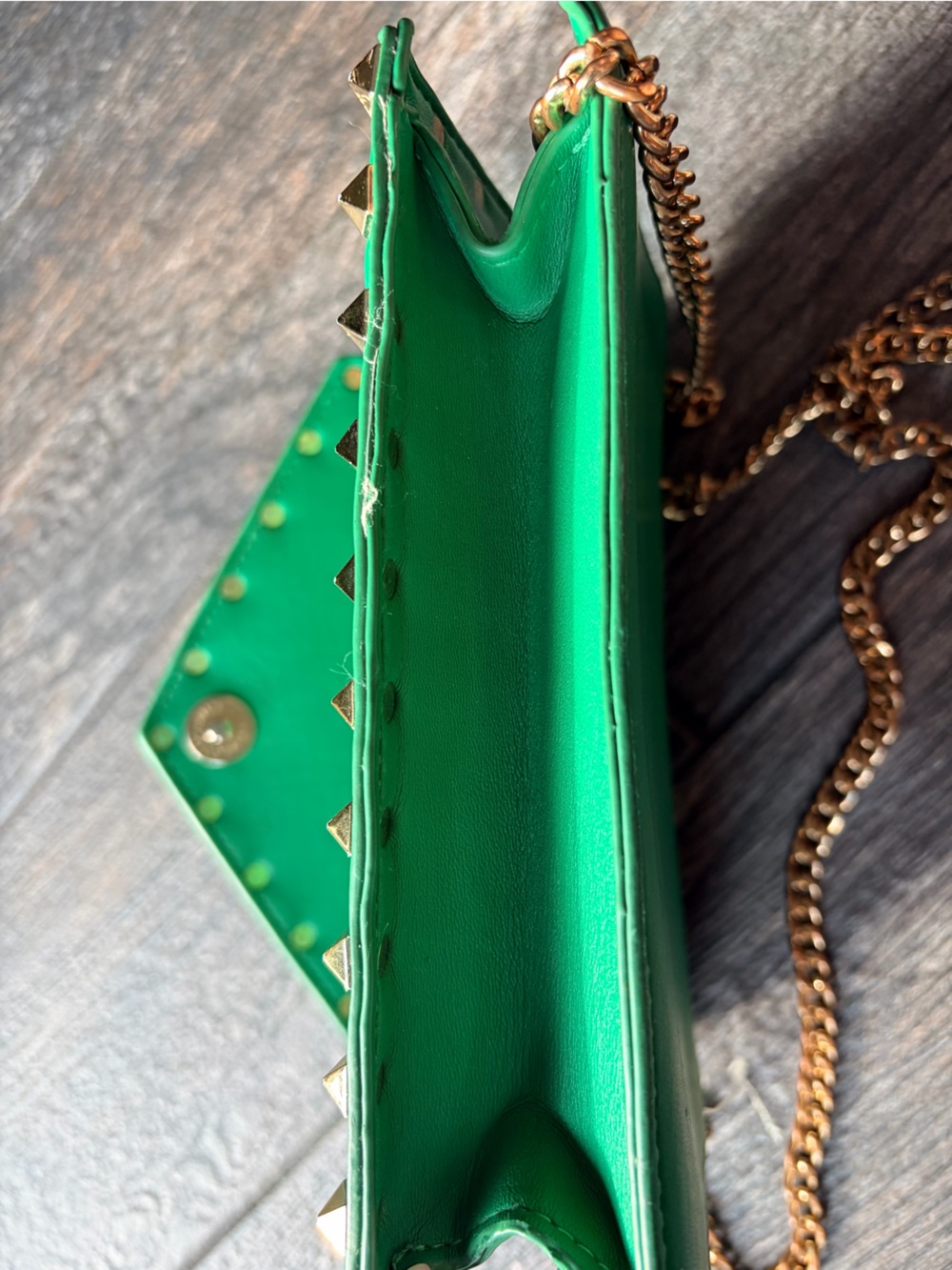 💚 Crossbody Emerald Studded Clutch Gold Chain Leather Bag - Picture 5 of 6